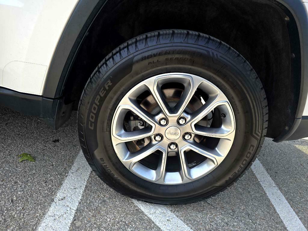 2015 Jeep Grand Cherokee Image 30