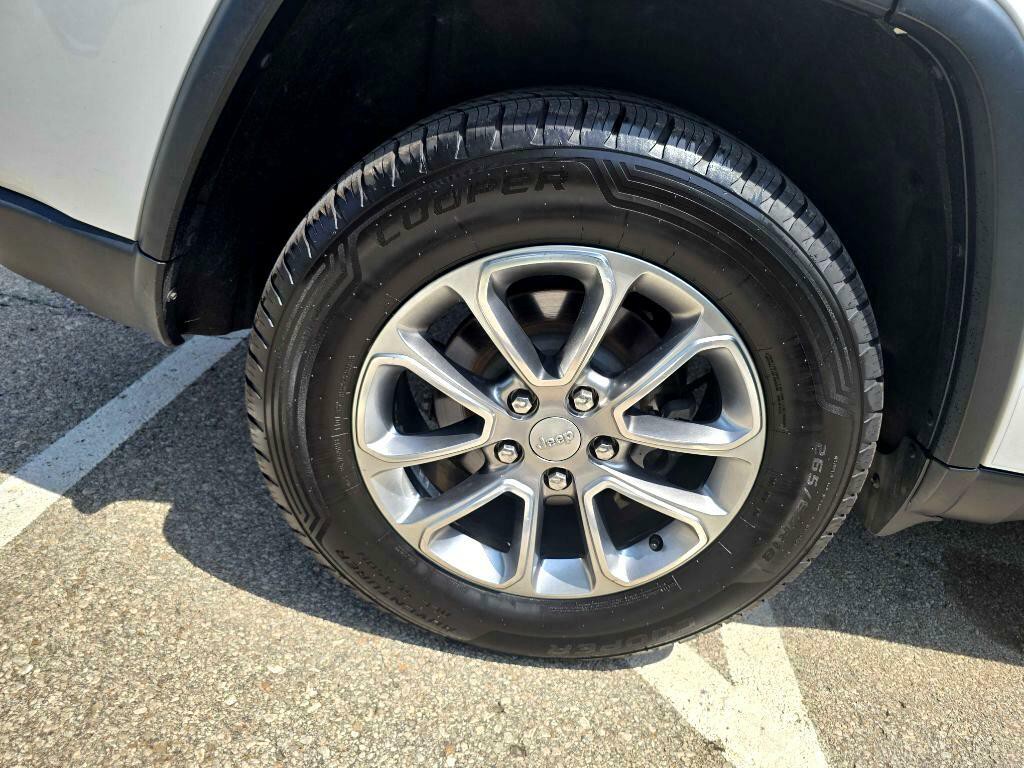 2015 Jeep Grand Cherokee Image 36