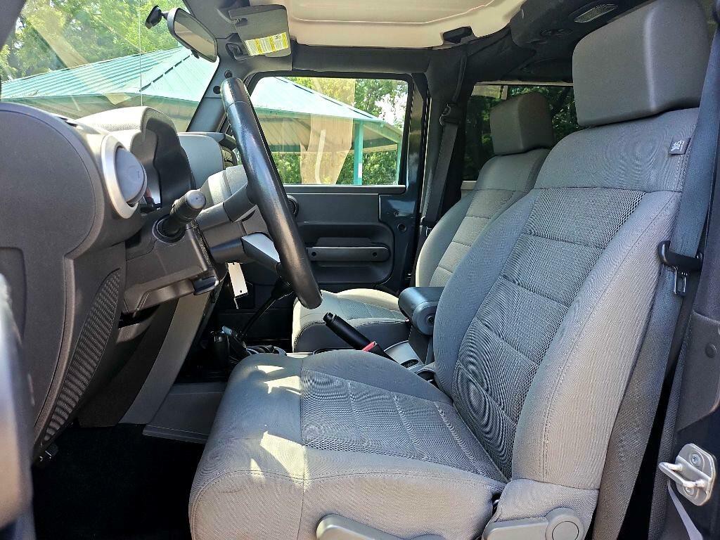 2008 Jeep Wrangler Image 11