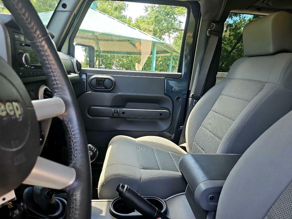2008 Jeep Wrangler Image 12