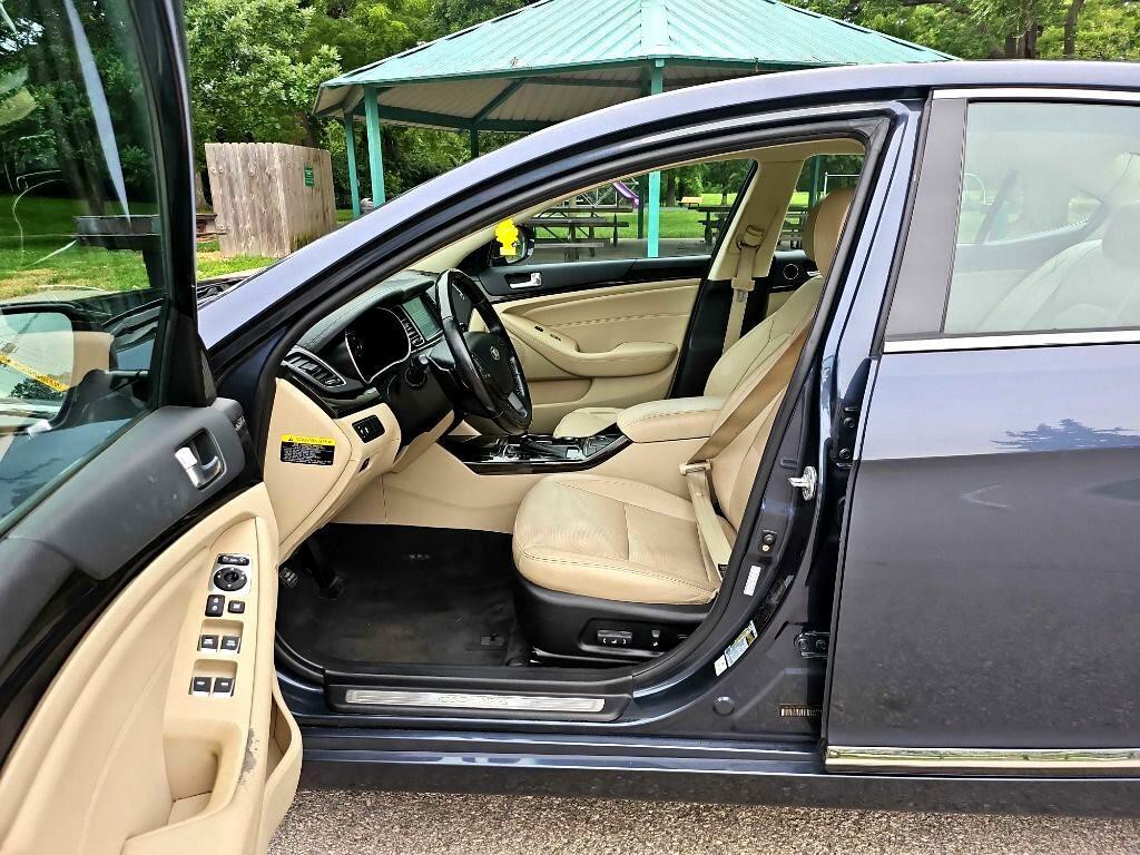 2014 Kia Cadenza Image 10