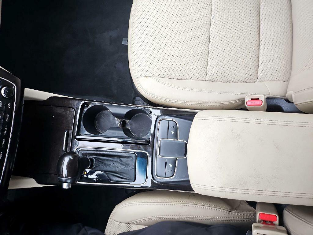 2014 Kia Cadenza Image 16