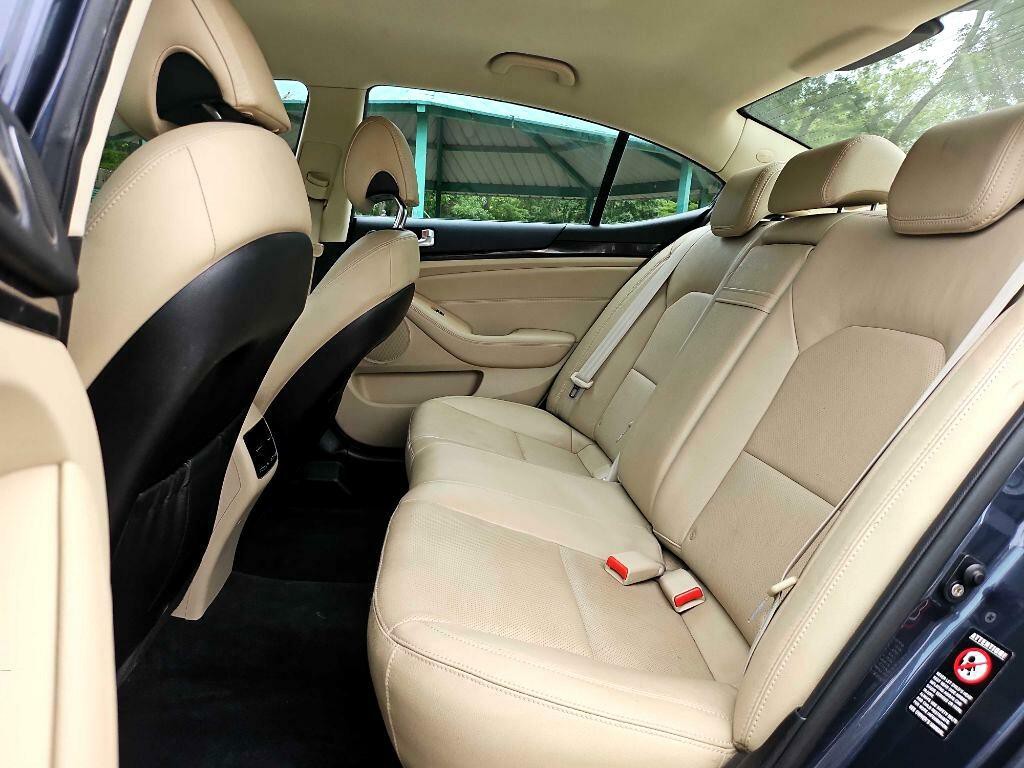 2014 Kia Cadenza Image 24
