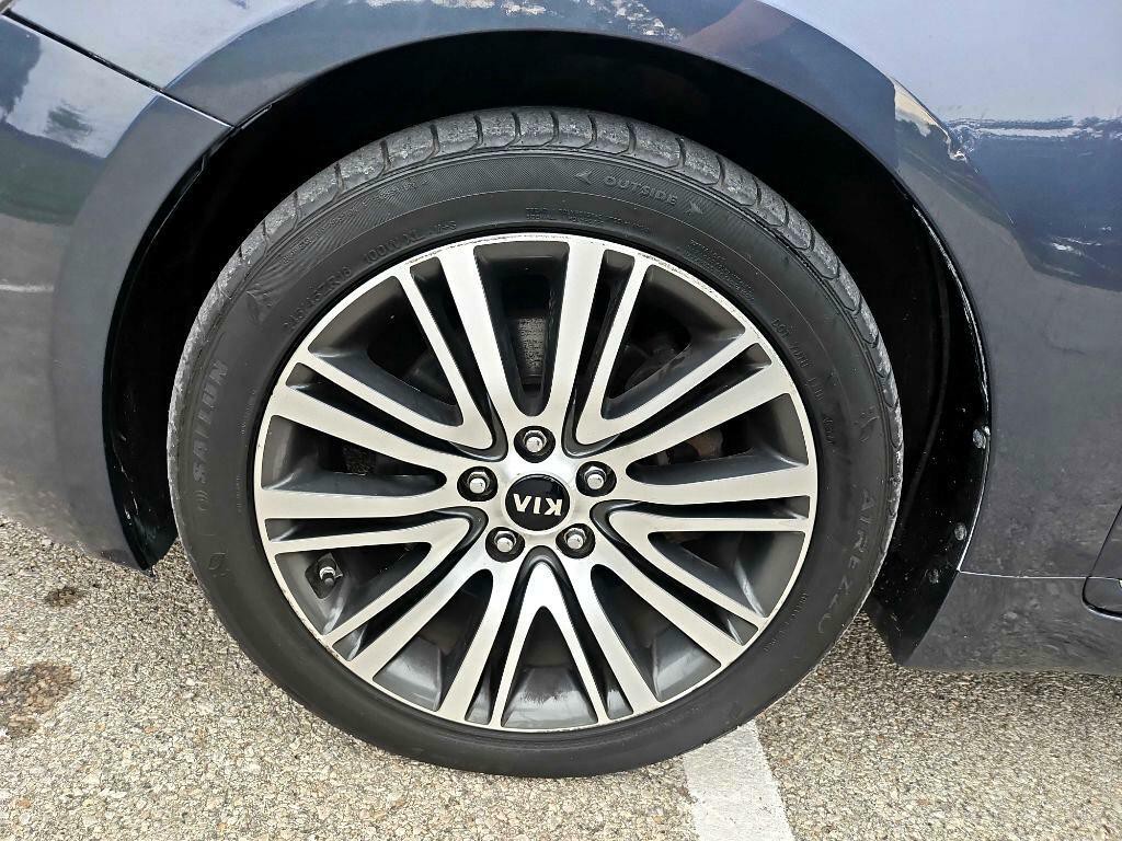 2014 Kia Cadenza Image 30