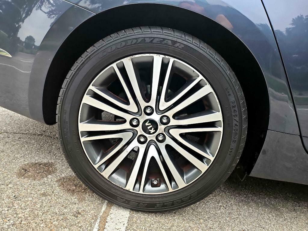 2014 Kia Cadenza Image 31