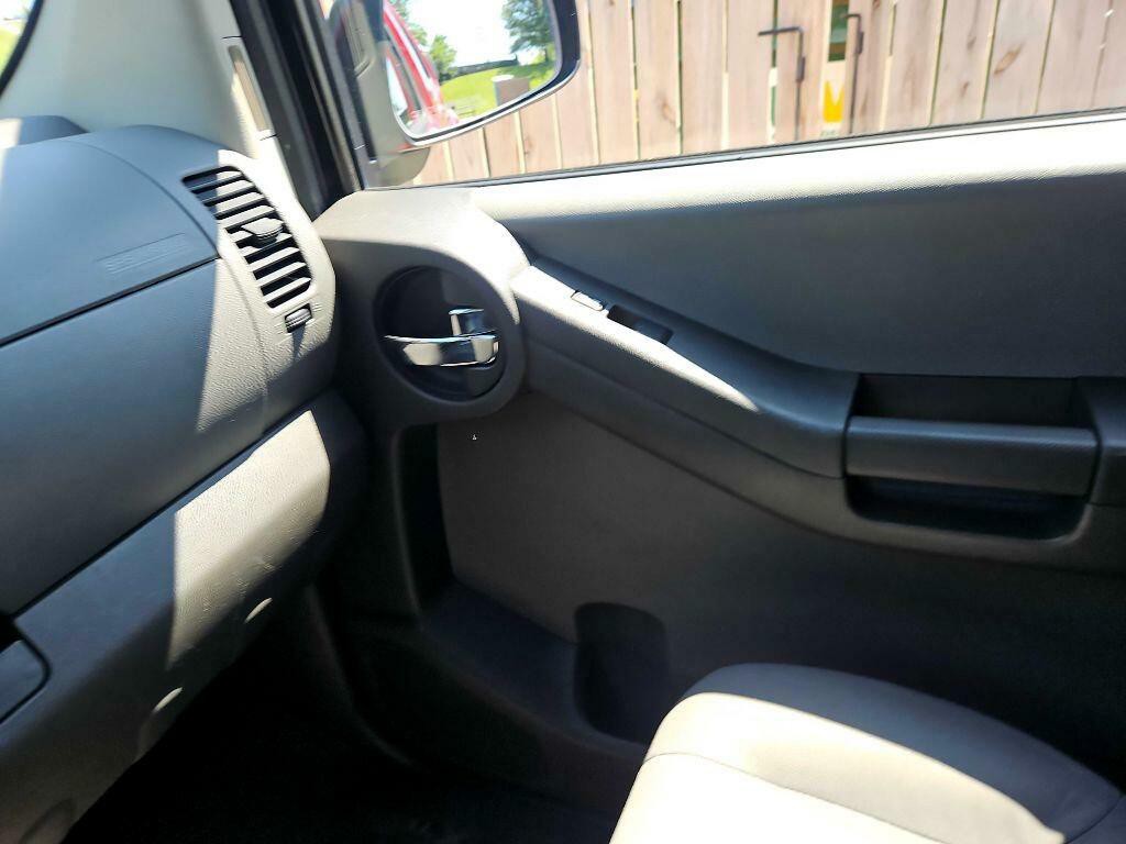 2012 Nissan Xterra Image 22