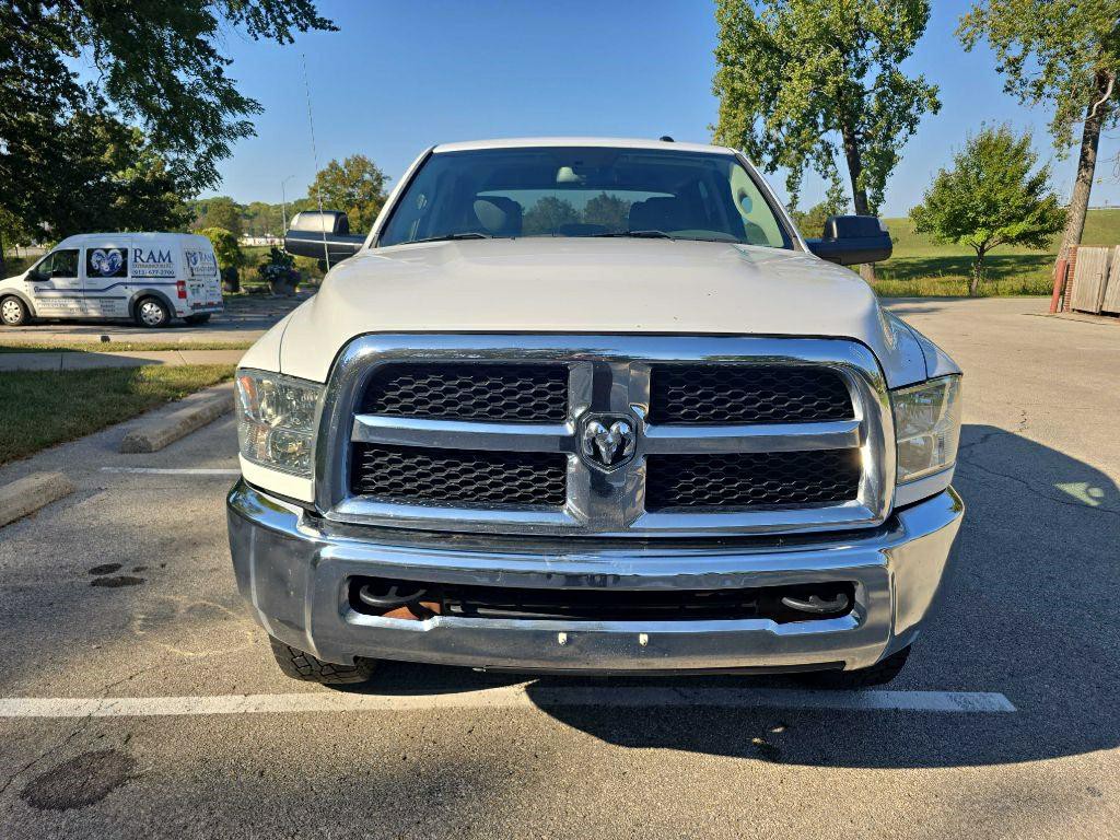 2016 RAM 2500 Image 2