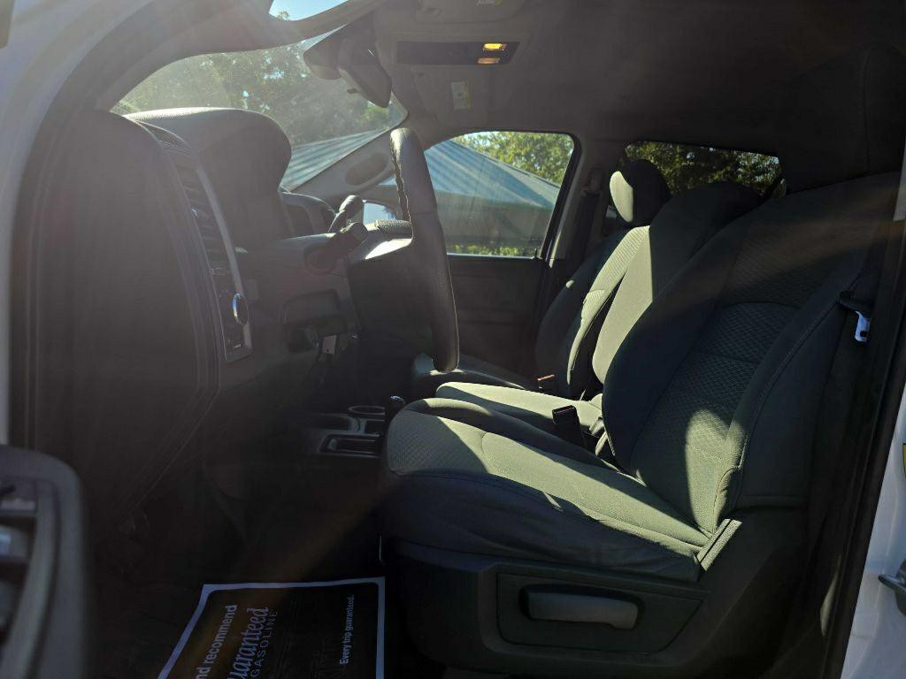 2016 RAM 2500 Image 11