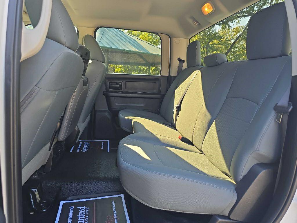 2016 RAM 2500 Image 25