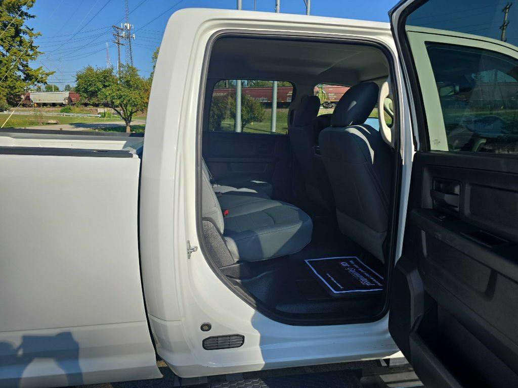 2016 RAM 2500 Image 27