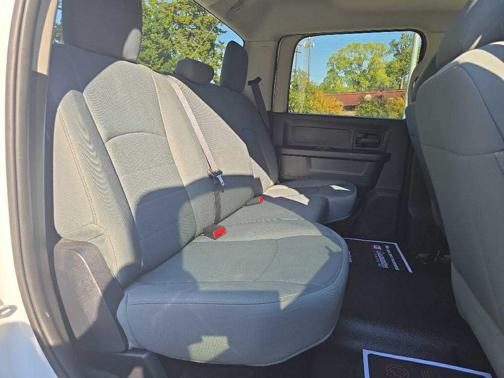 2016 RAM 2500 Image 28