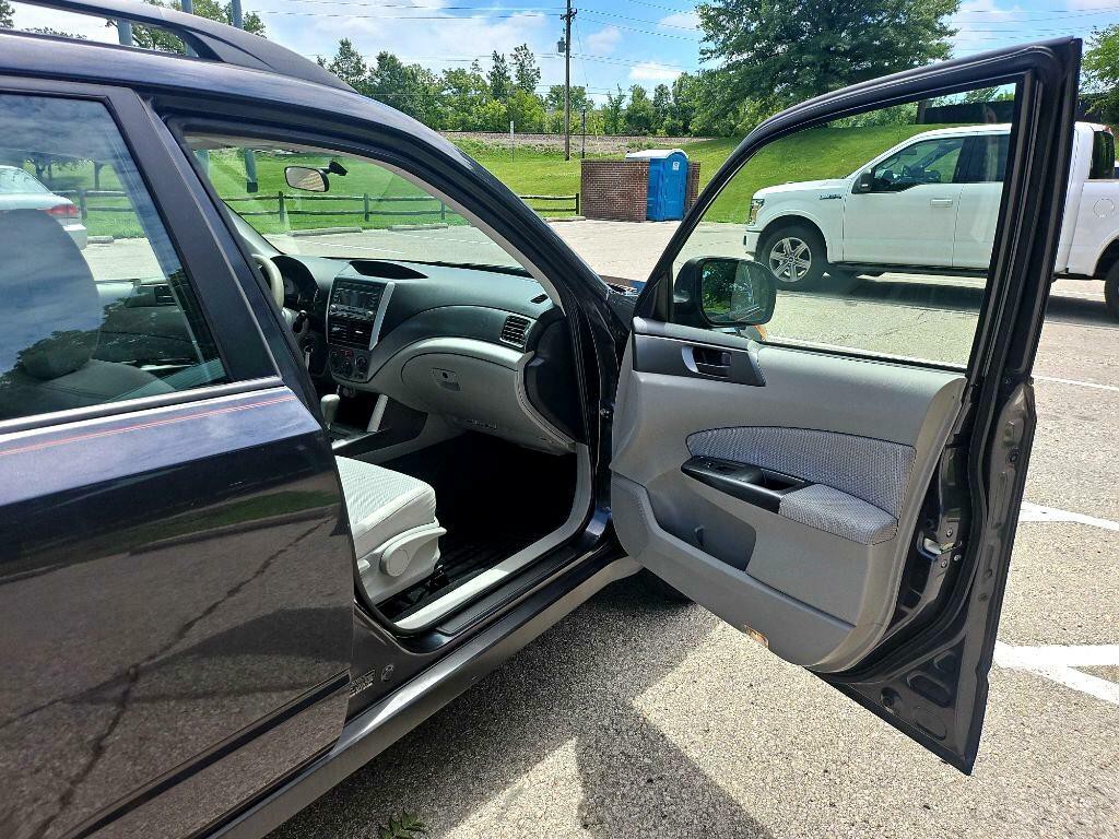 2012 Subaru Forester Image 16