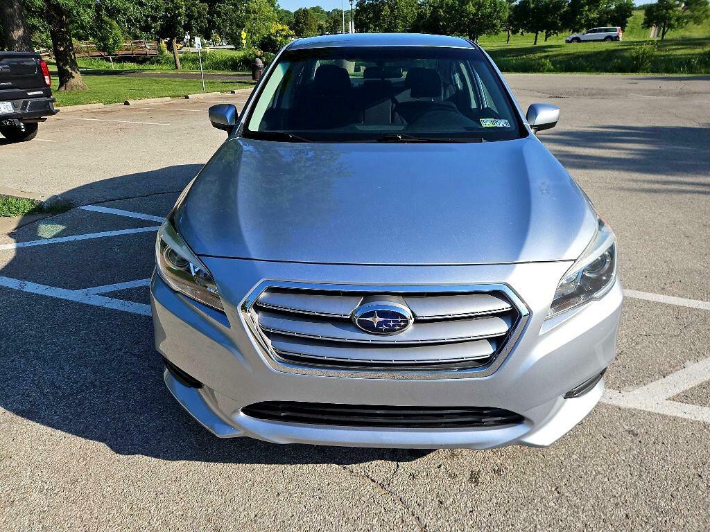 2016 Subaru Legacy Image 2