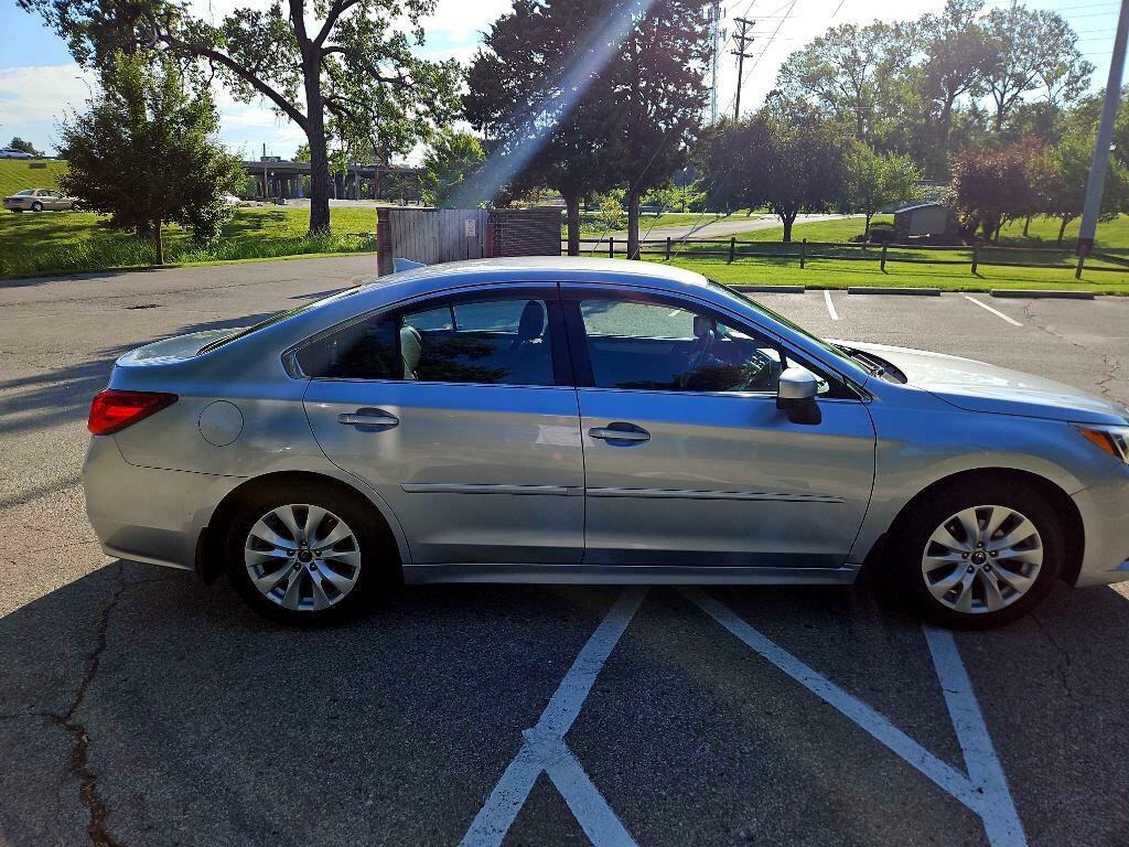 2016 Subaru Legacy Image 8