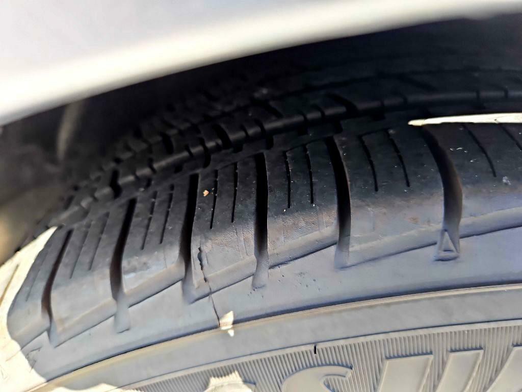 2016 Subaru Legacy Image 12