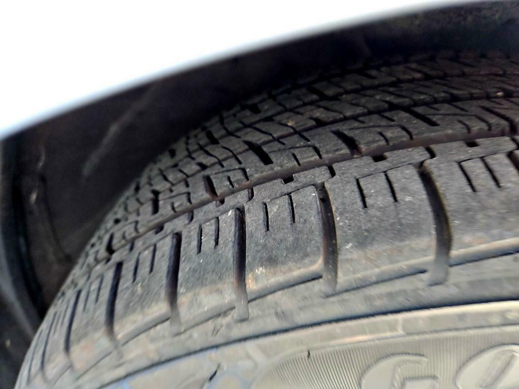 2016 Subaru Legacy Image 14