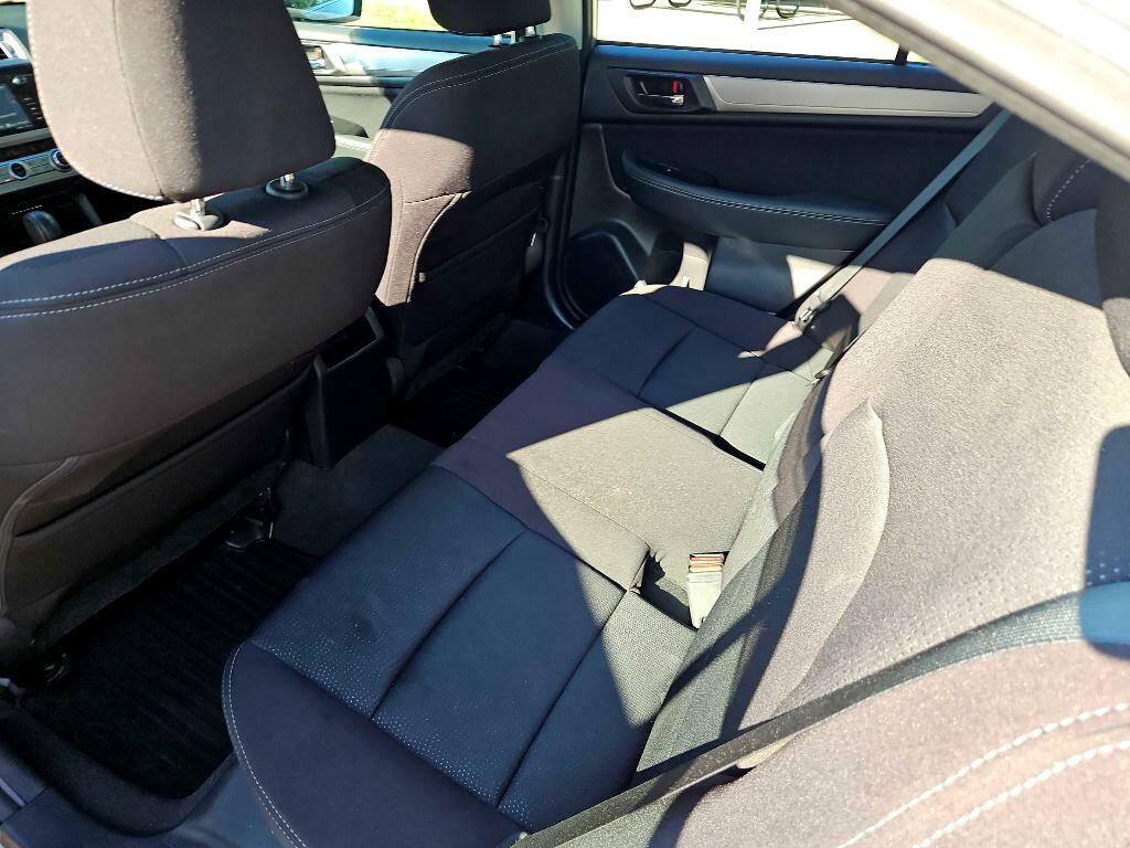 2016 Subaru Legacy Image 33