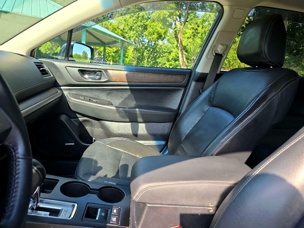 2016 Subaru Outback Image 12