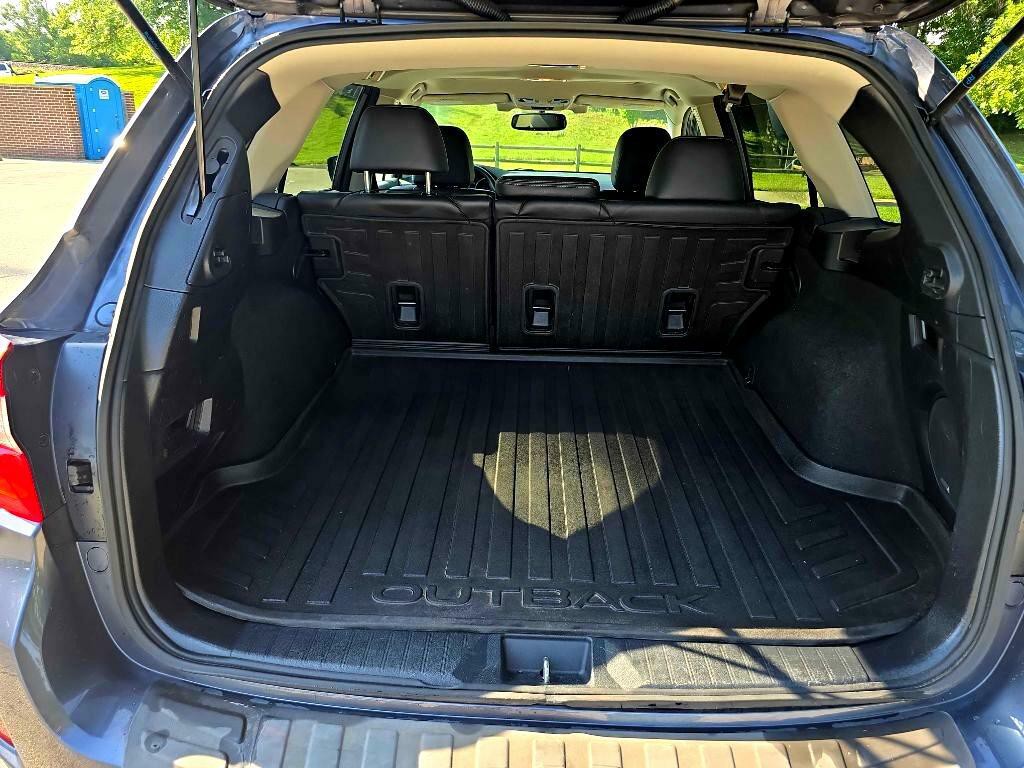 2016 Subaru Outback Image 32
