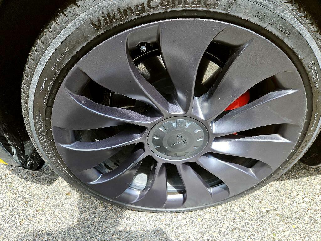 2021 Tesla Model Y Image 10