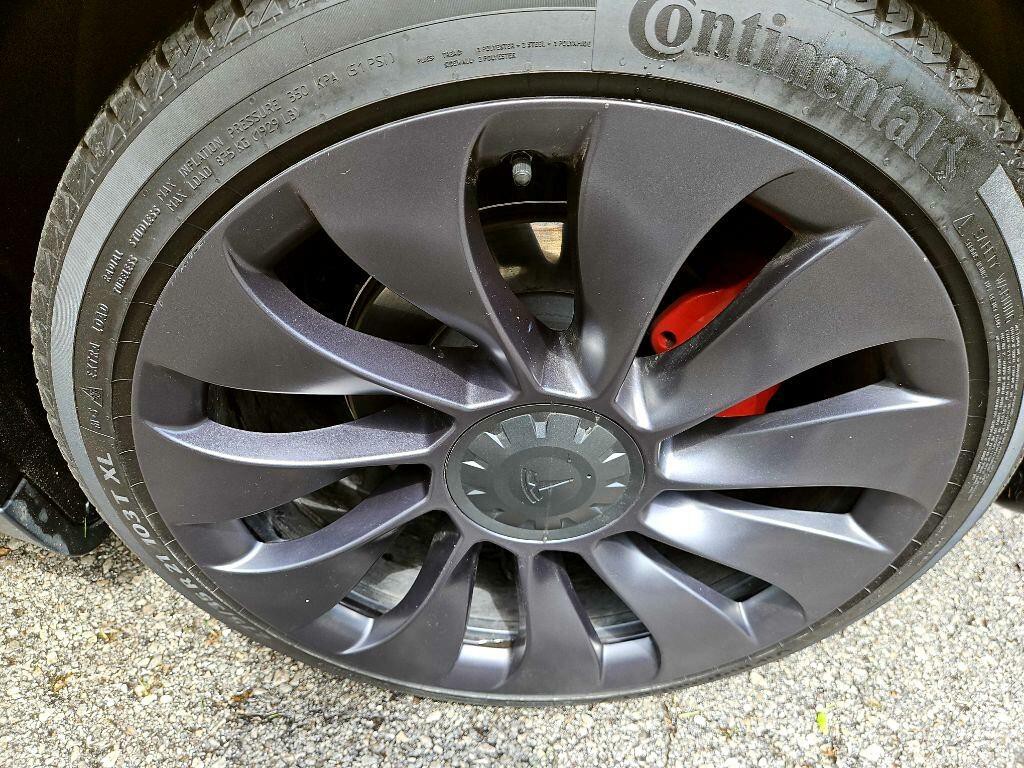 2021 Tesla Model Y Image 11