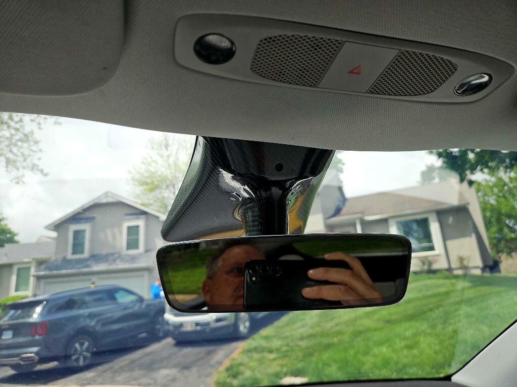 2021 Tesla Model Y Image 32