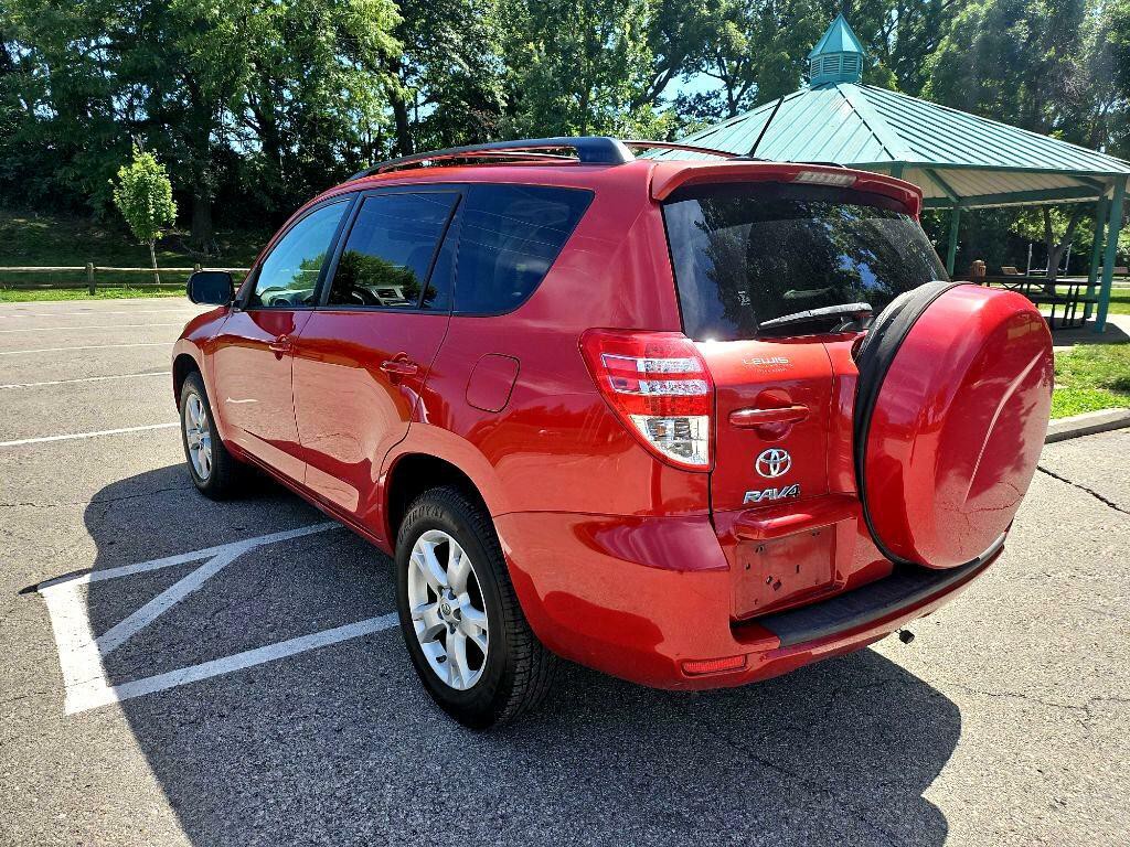 2012 Toyota Rav4 Image 7