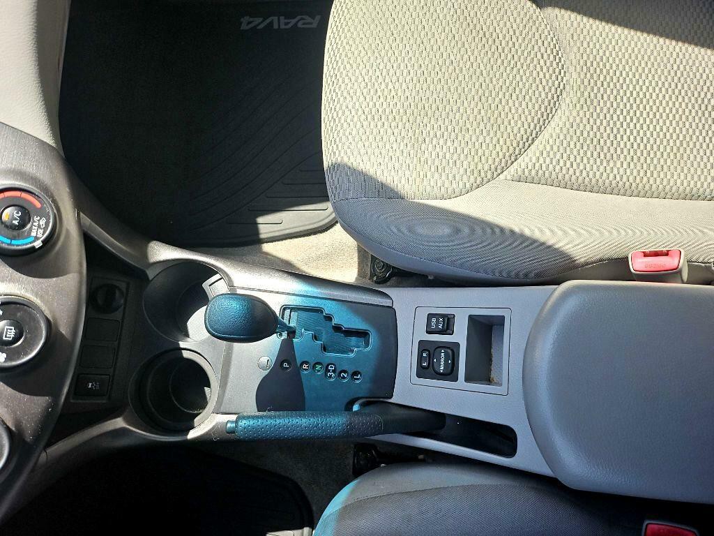 2012 Toyota Rav4 Image 16