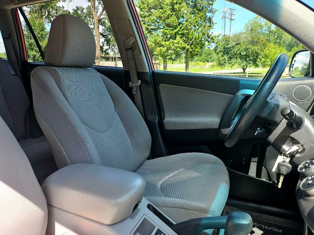 2012 Toyota Rav4 Image 22