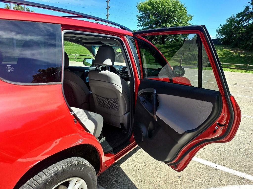 2012 Toyota Rav4 Image 27