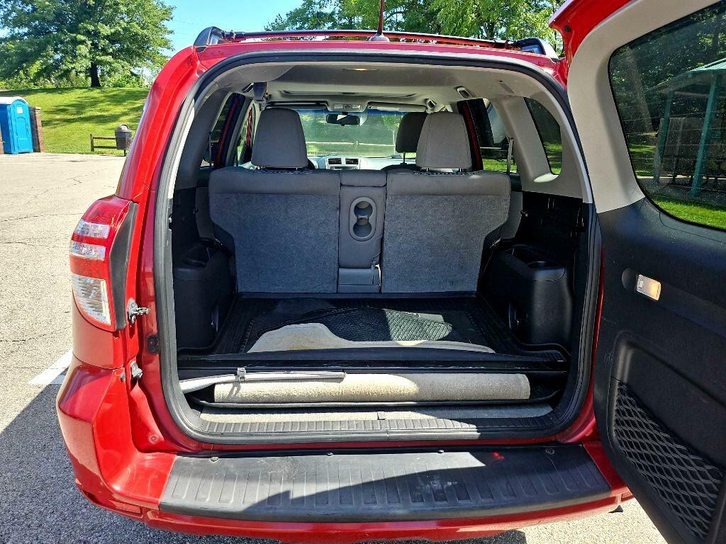 2012 Toyota Rav4 Image 30