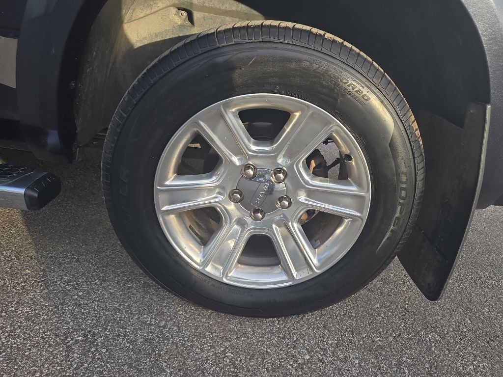 2015 RAM 1500 Image 33