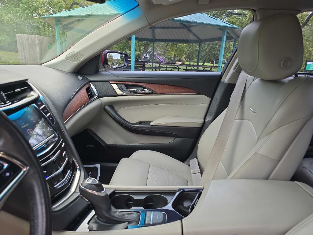 2016 Cadillac CTS Image 12