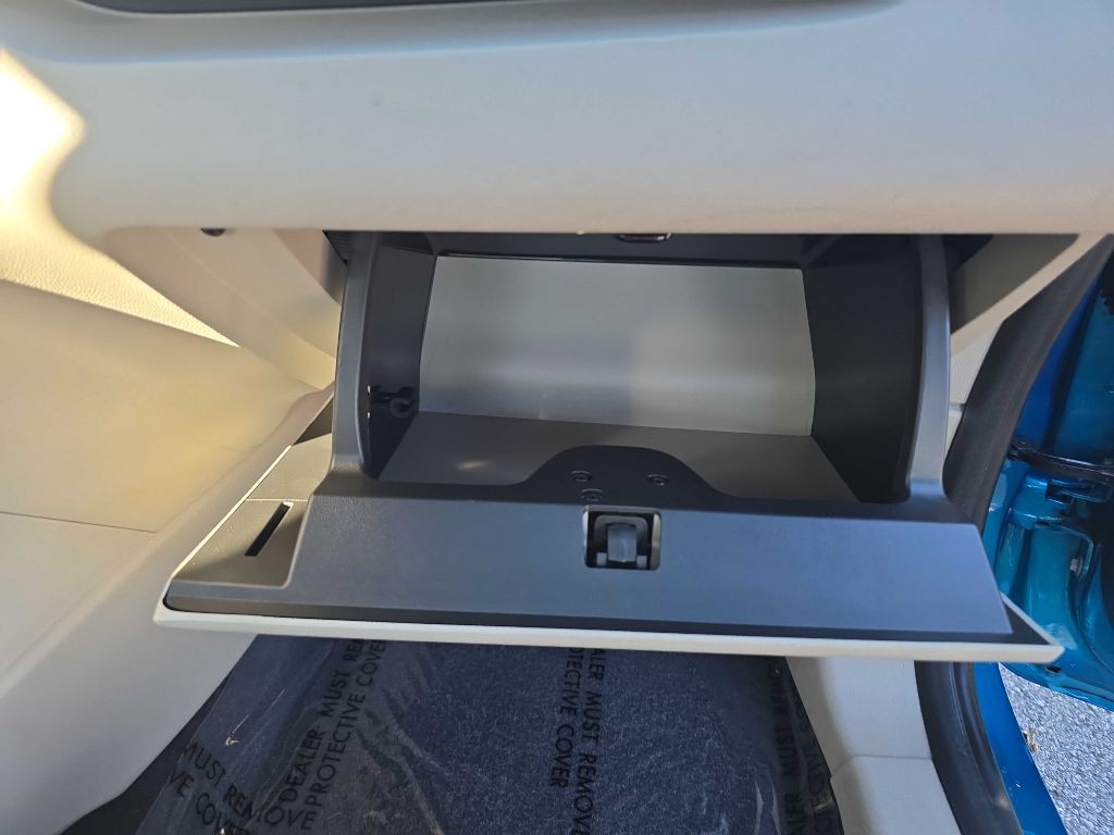 2013 Ford Fiesta Image 21