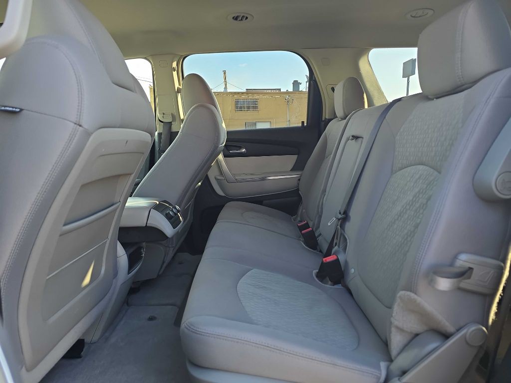 2009 GMC Acadia Image 25