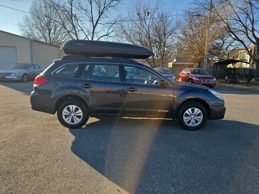 2013 Subaru Outback Image 4