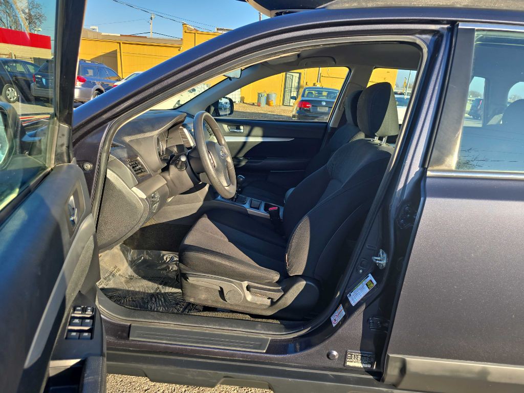 2013 Subaru Outback Image 11