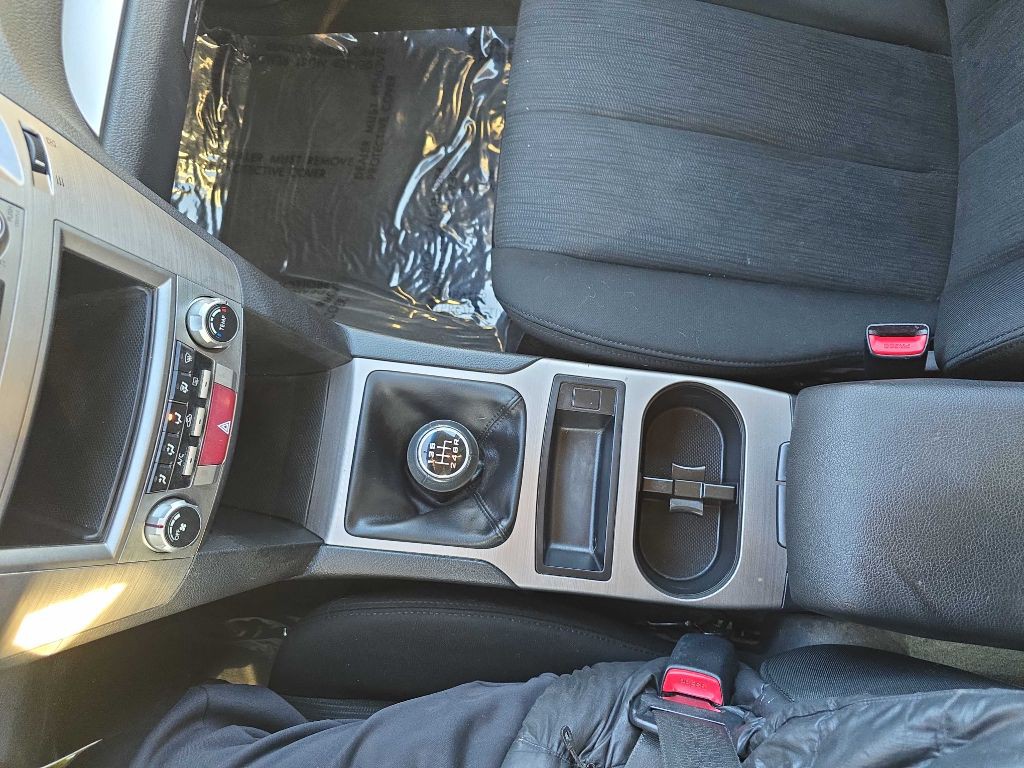 2013 Subaru Outback Image 17