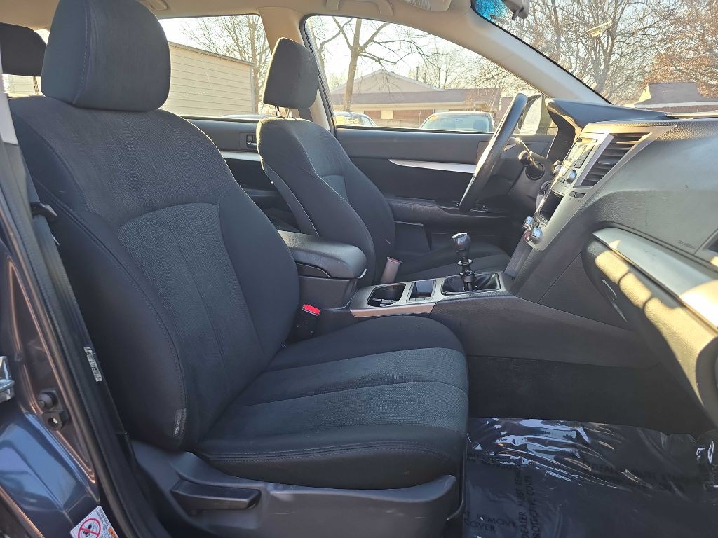 2013 Subaru Outback Image 20