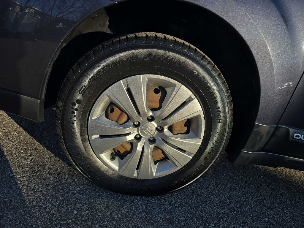 2013 Subaru Outback Image 34