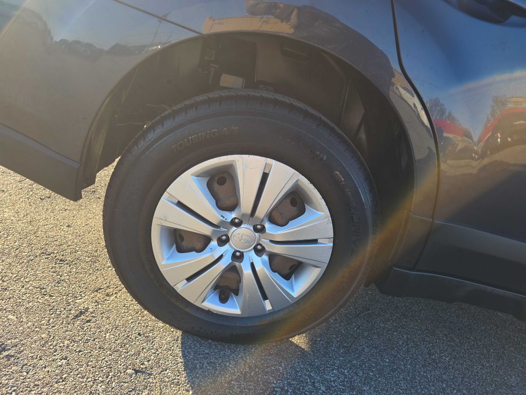 2013 Subaru Outback Image 37