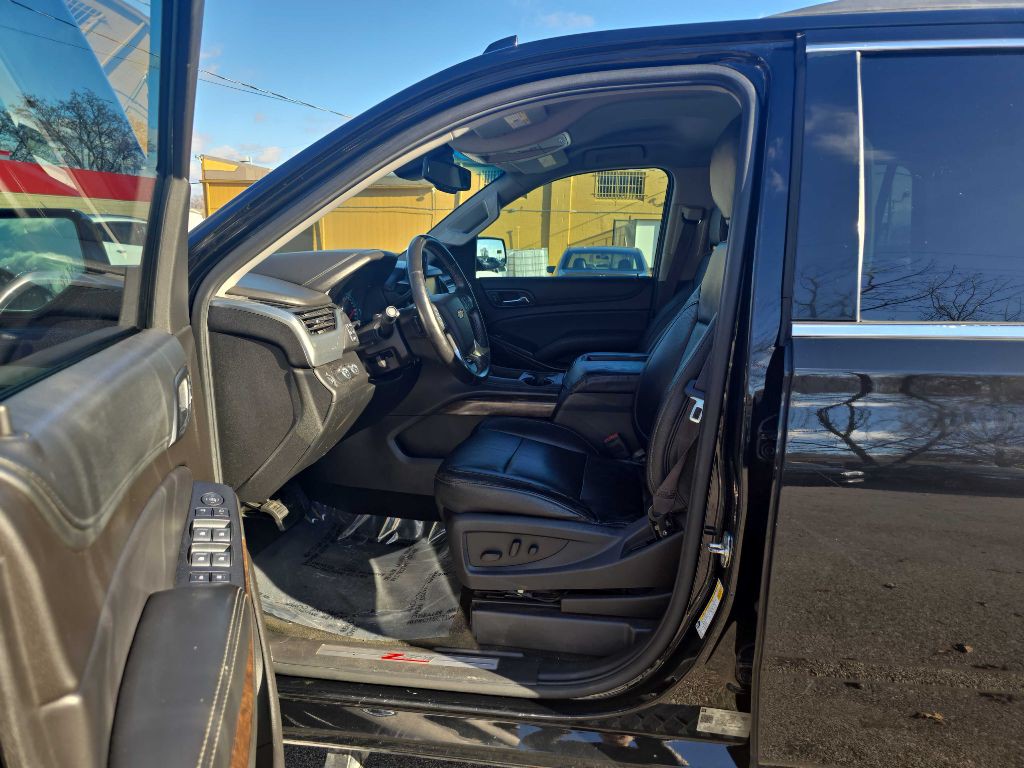 2017 Chevrolet Tahoe Image 10