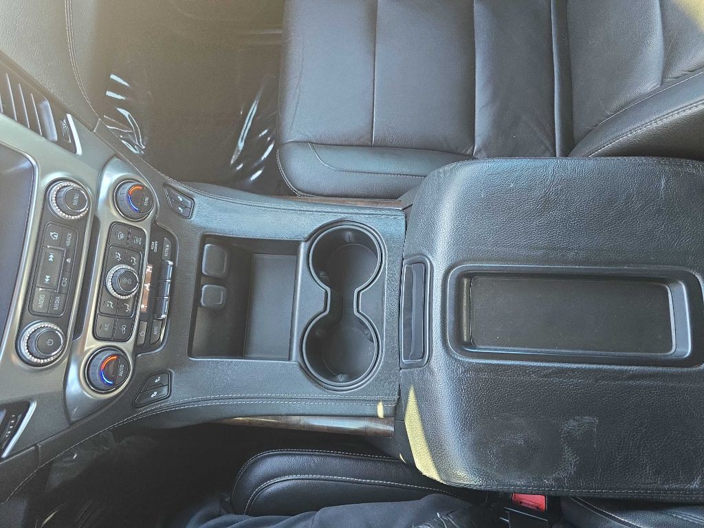 2017 Chevrolet Tahoe Image 17