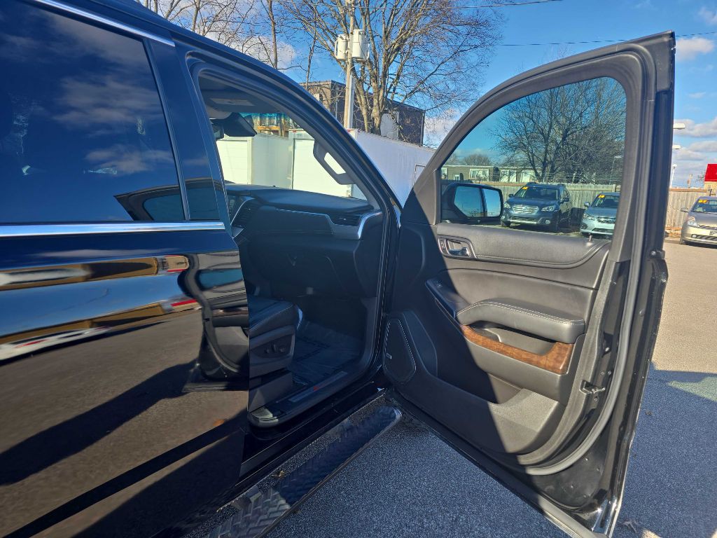 2017 Chevrolet Tahoe Image 19