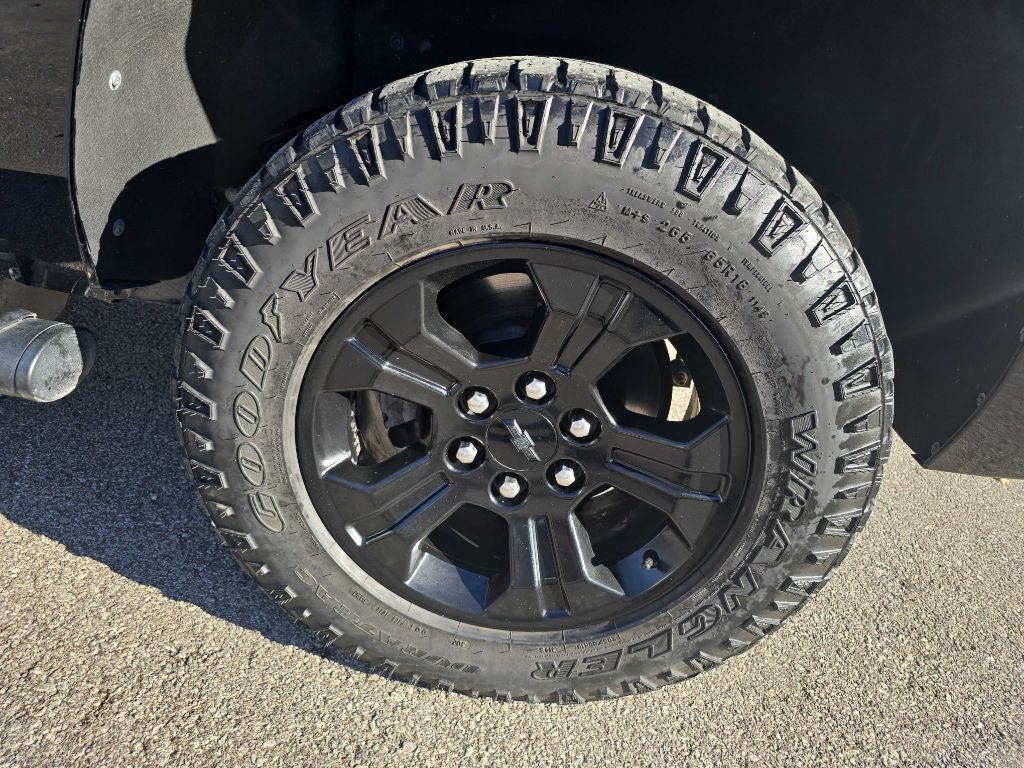 2017 Chevrolet Tahoe Image 37