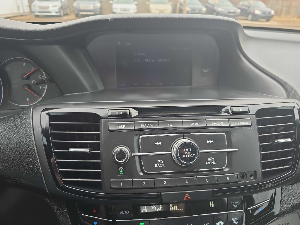 2017 Honda Accord Image 15