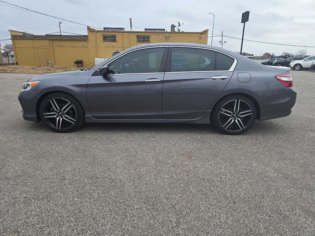 2017 Honda Accord Image 8