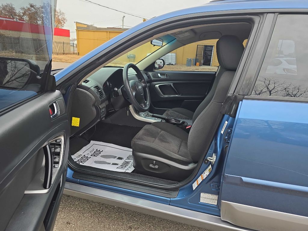 2008 Subaru Outback Image 10