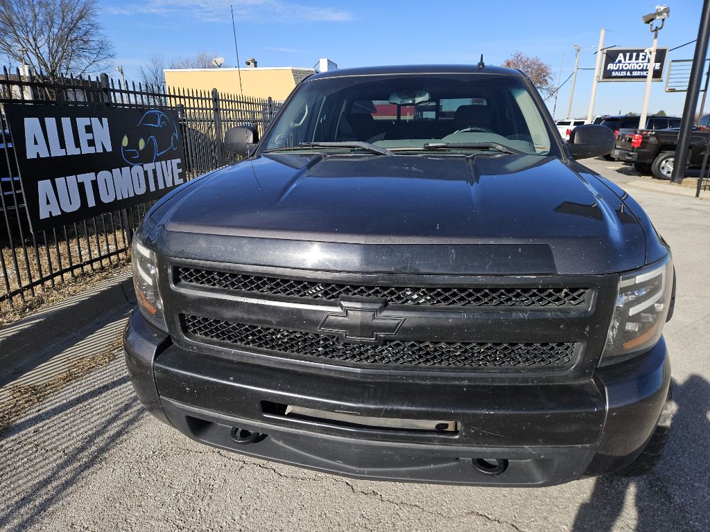 2010 Chevrolet Silverado 1500 Image 2