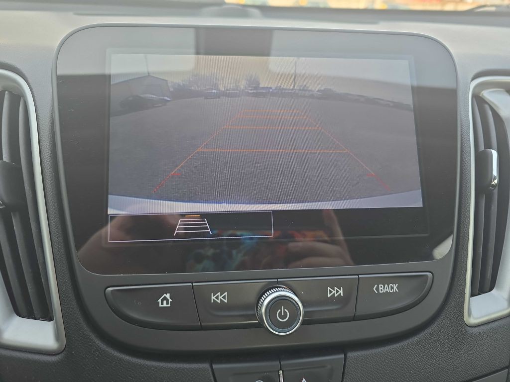 2021 Chevrolet Malibu Image 16